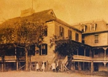 In 1888, Thomas Lovett built Hill Top House. (Courtesy SWaN Hill Top House Hotel, LLC)