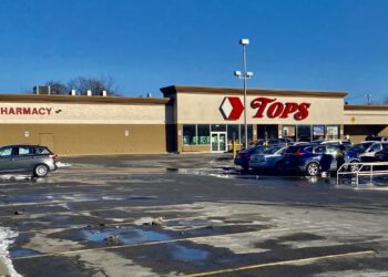 Tops Friendly Markets on Buffalo's East Side was the scene of a racially motived mass shooting on May 14th, 2022. Photo credit: Bagumba