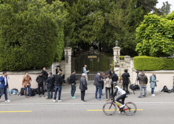 Media gather at the gate of the house of late singer and stage performer Tina Turner in Kuesnacht, Switzerland, on Thursday, May 25, 2023. Turner, the unstoppable singer and stage performer, died Wednesday, after a long illness at her home in Kuesnacht near Zurich, Switzerland, according to her manager. She was 83. Photo credit: Arnd Wiegmann, the Associated Press